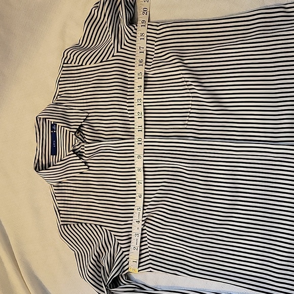 Apt. 9 Black White Striped Button-down Blouse XS Mint Condition - Picture 5 of 7